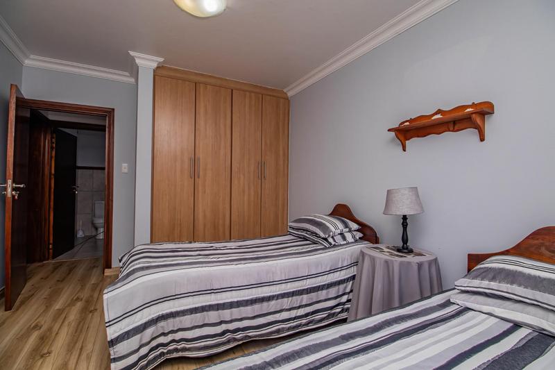 9 Bedroom Property for Sale in Outeniqua Strand Western Cape